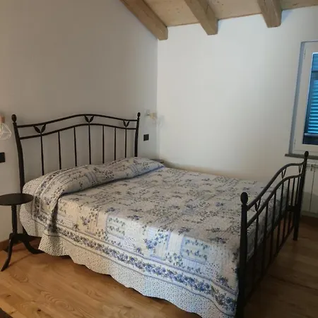 La Pezzuola 53 * Sopralacroce