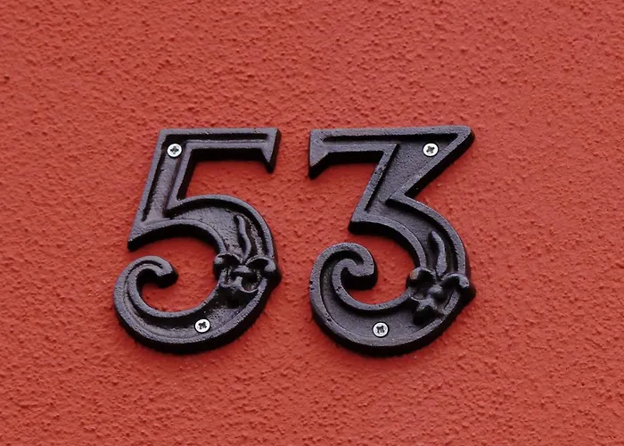 La Pezzuola 53 * Sopralacroce